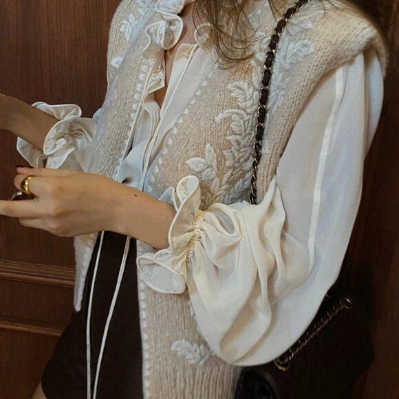 Khaki Casual Women's Handmade Embroidered Floral Pattern Knitted Vest - Picture 4 of 5